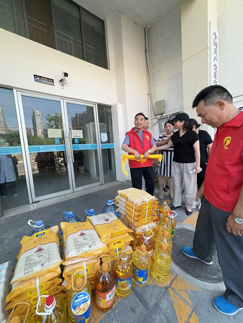 慰问东山亭社区养老院活动一