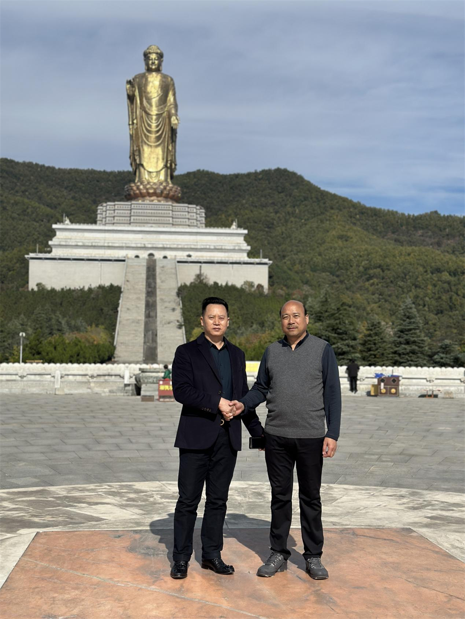 贺“同舟共济 未来可期”金博大集团2023股东联谊会圆满成功!(图51) 贺“同舟共济 未来可期”金博大集团2023股东联谊会圆满成功!(图51)